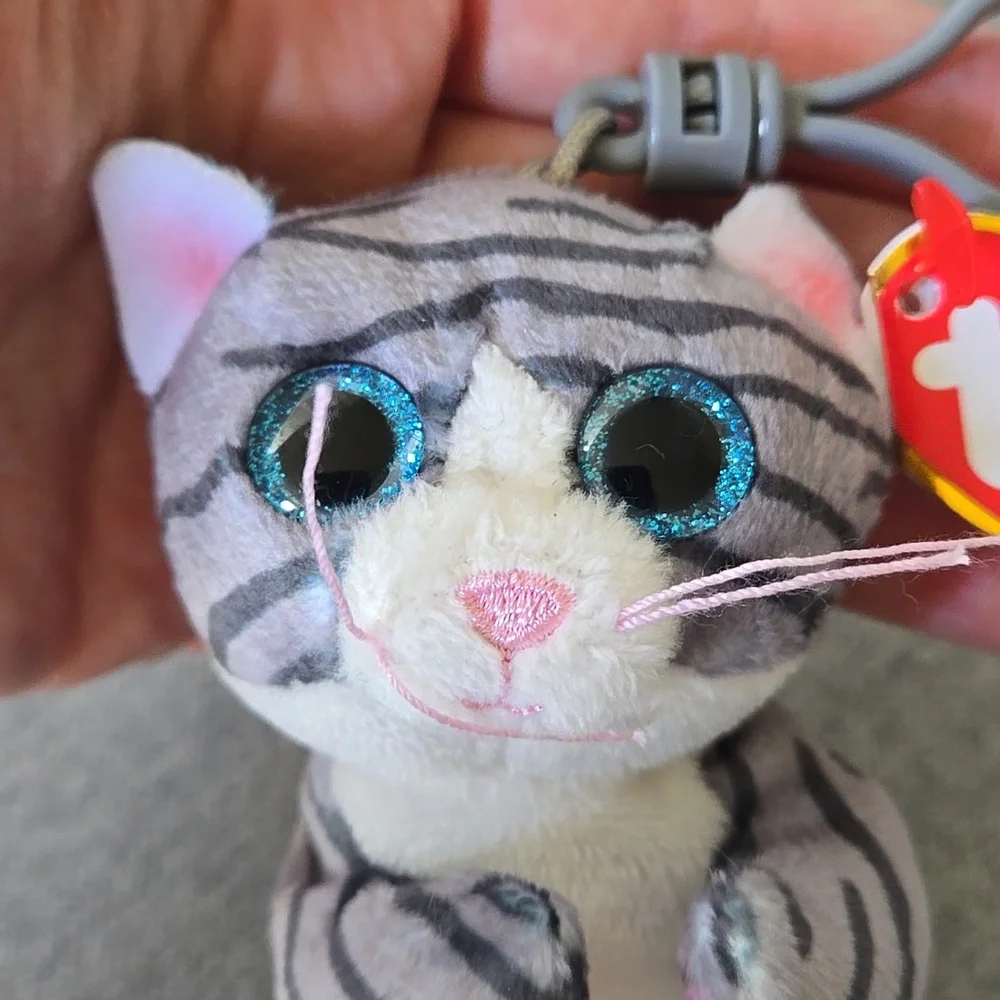 Ty Gray & White Striped Cat Plush Key Clip Kwychain, NWT